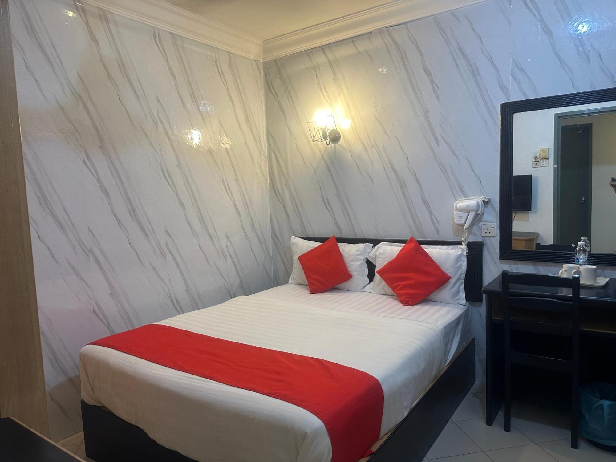 V Hotel Teluk Intan Exteriér fotografie